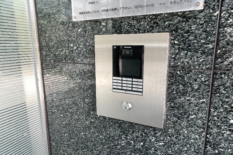 パークスクエア北大阪のオートロックシステム（出入り口）